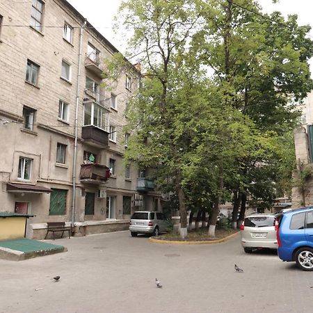 Cosmos Lägenhet Ternopil Exteriör bild